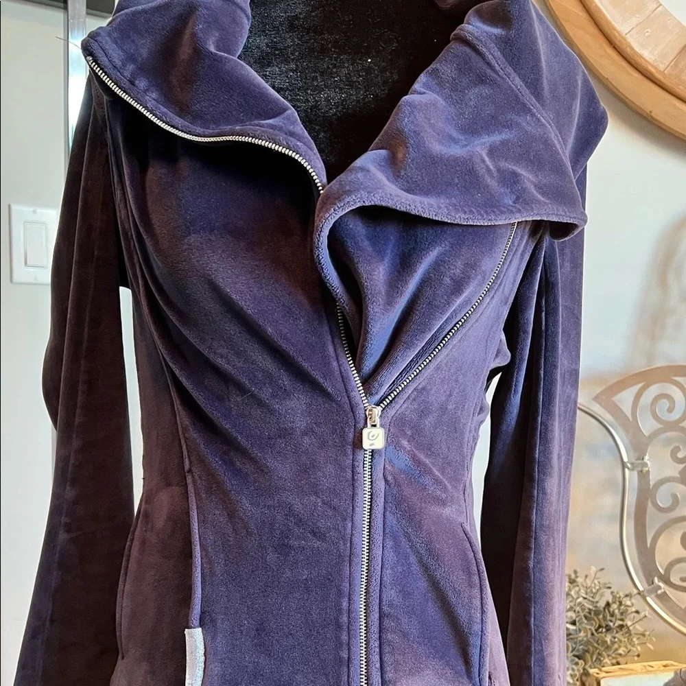 Freddy Active Wear Cowl Neck - Picture 3 of 9